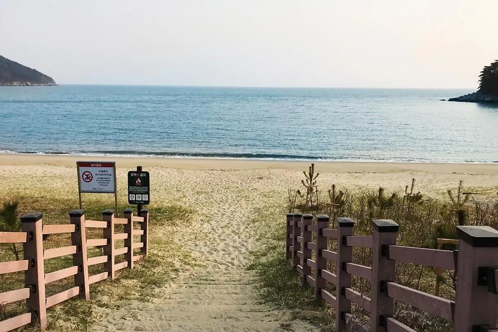 Incheon Dukjukdo Bada Hyangi Pension 인천 덕적도바다향기펜션 0*,  South Korea